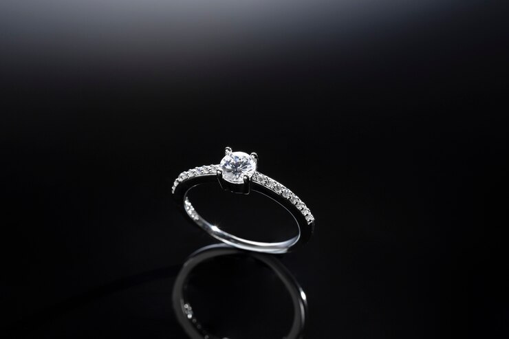 Elina Solitaire Diamond Ring
